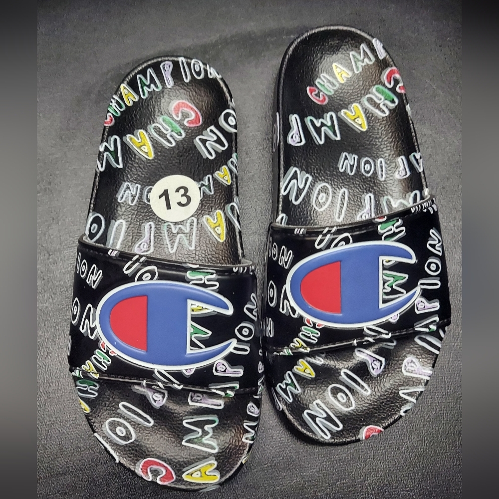 CHAMPION Kids FlipFlops Size13 - Picture 2 of 3